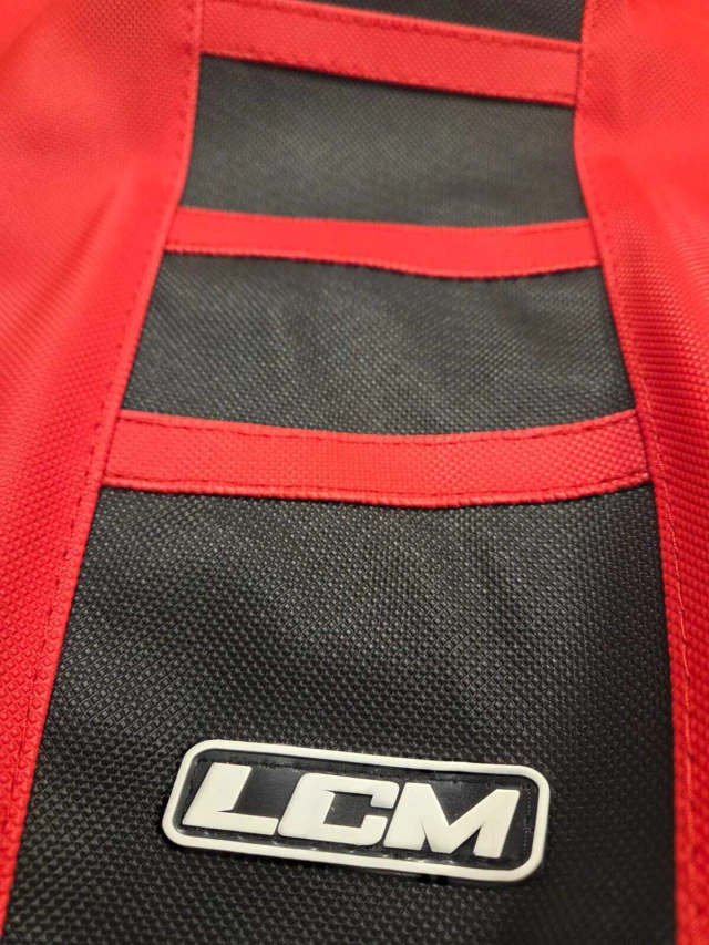Funda Asiento LCM Ultragrip Beta RR 250/300/350/450 (2004-2021) - Clásic Negra y Roja — foto 2