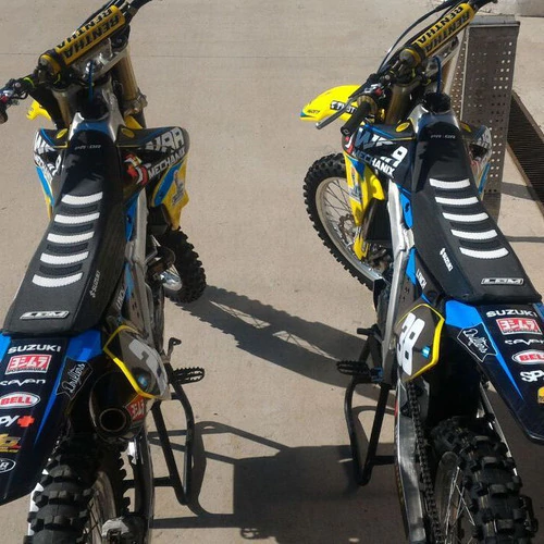 Funda Asiento Para Crf 450 2014 - 22 Negra Gajos Blancos Lcm Negro — foto 3
