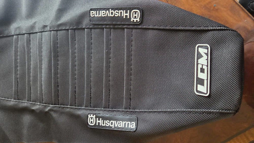 Funda Asiento Ultragrip Husqvarna Te - Fe 2020-2021 Negra Negro — foto 5