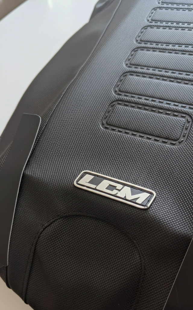 Funda de Asiento Yamaha YFZ450R - Negro Ultragrip LCM - RC4 — foto 3