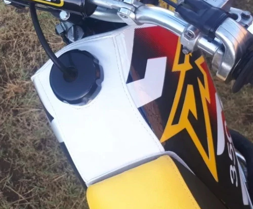 Funda De Tanque Suzuki Dr 350, Dr350r, 1997 Dr350s Amarillo Amarillo — foto 3