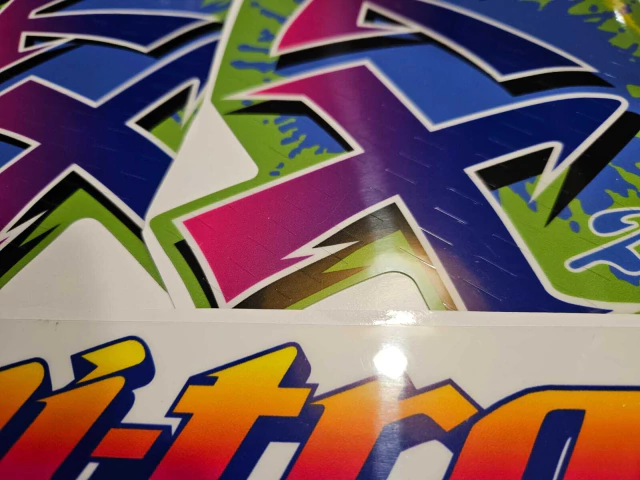 Gráficas de Tanque + "UNI-TRACK" para Kawasaki KX250 | Laminado Grueso + Microcortes — foto 3