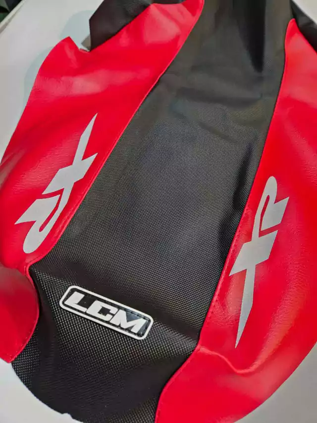 Honda XR650R XR 650R 2000 - 2007 Funda de asiento - Tapizado - Rojo y negro - andtideslizante — foto 3