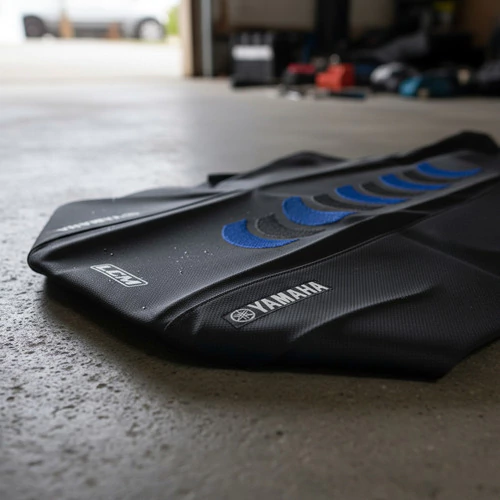Yamaha Banshee 350 Funda de asiento ULTRAGRIP Lcm Negra Gajos Azules Negro — foto 8